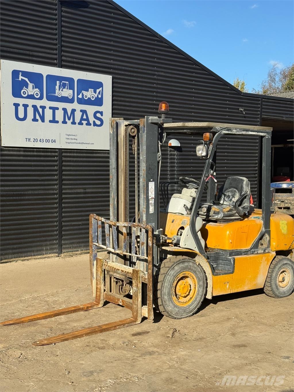 Komatsu FD25 Diiseltõstukid