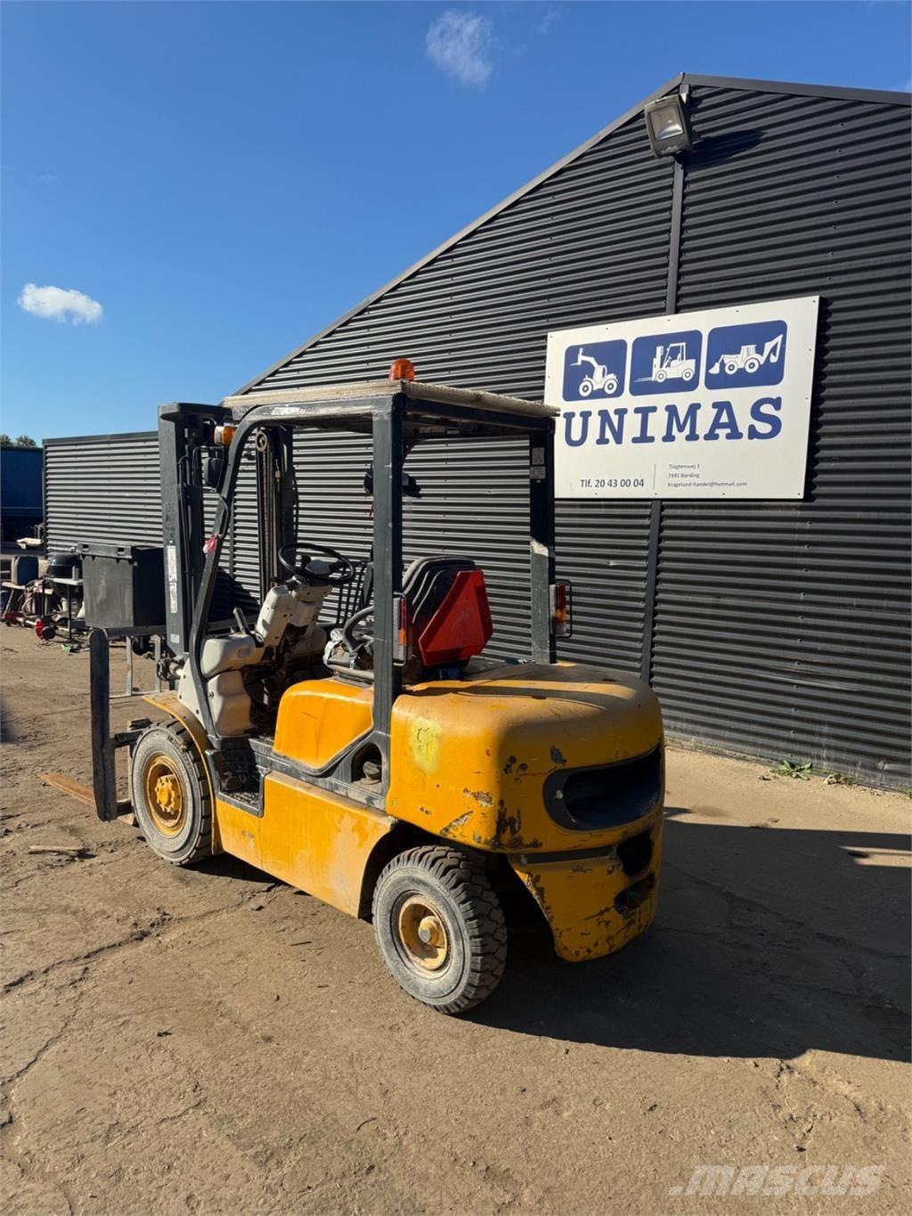 Komatsu FD25 Diiseltõstukid