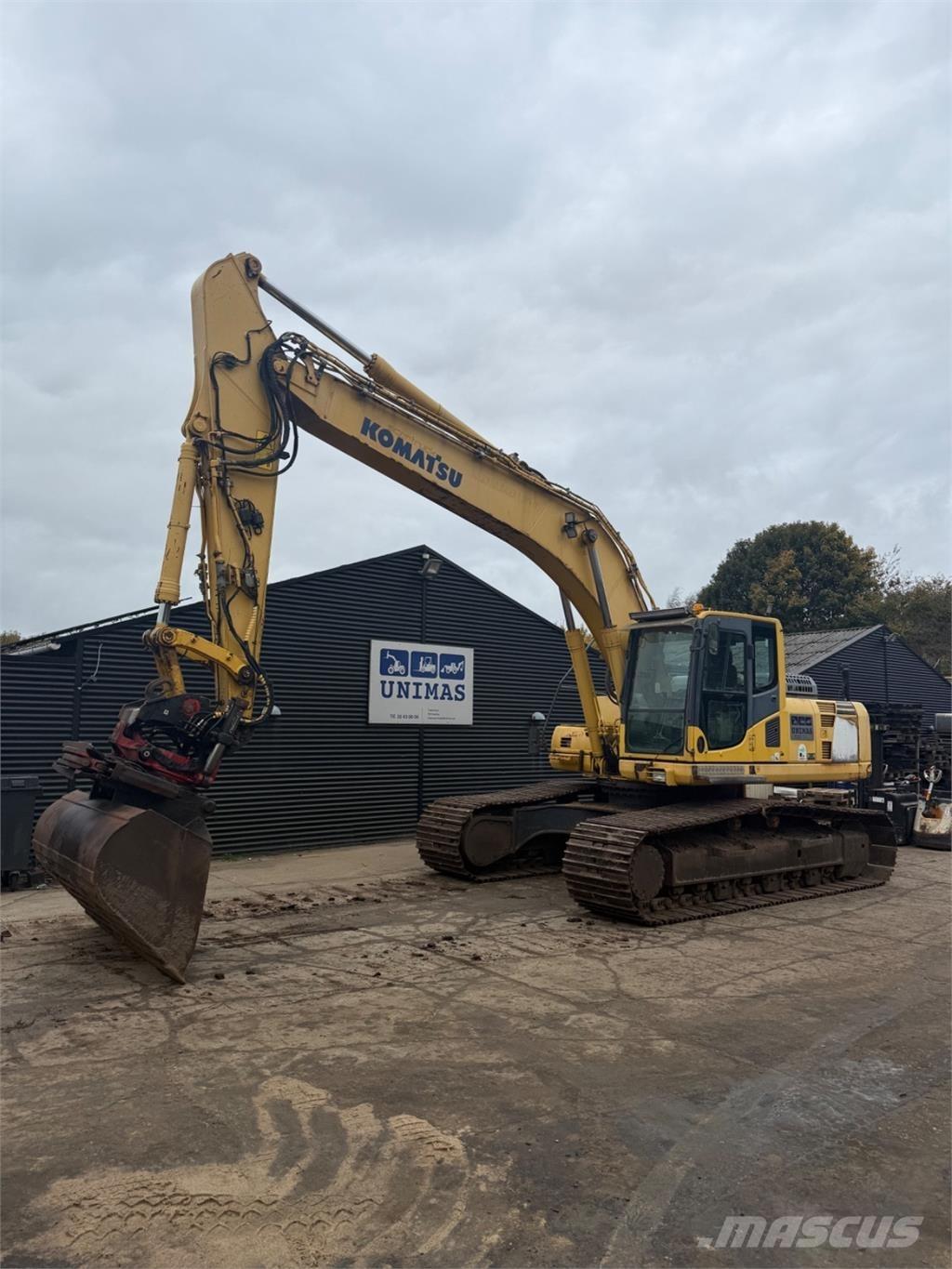 Komatsu PC290 Roomikekskavaatorid