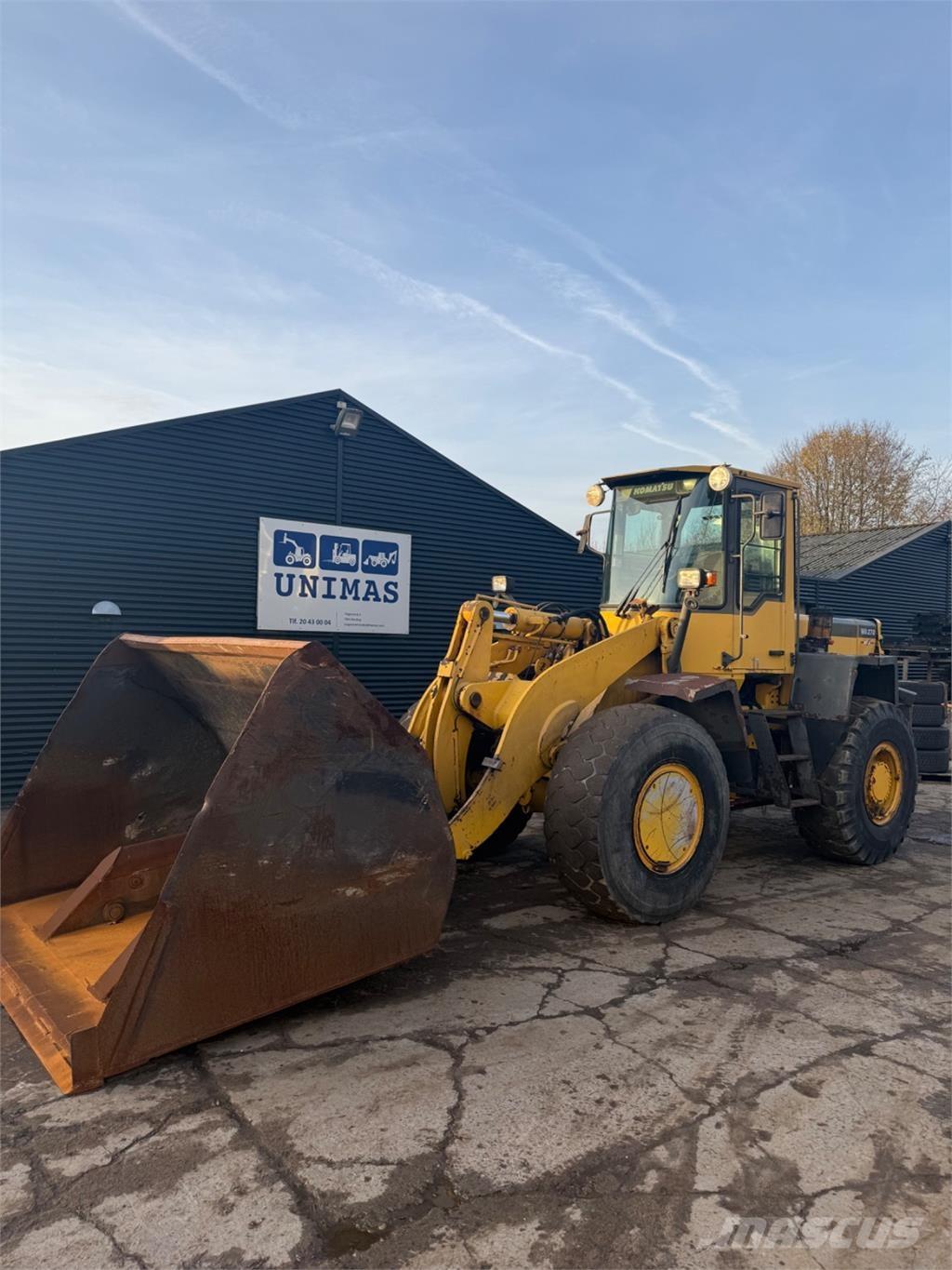 Komatsu WA270-3 Rataslaadurid