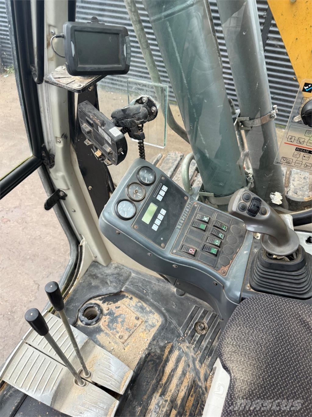 Liebherr 313 Roomikekskavaatorid