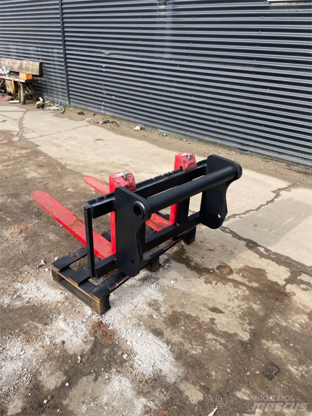 Manitou 5000kg Tõstekahvlid