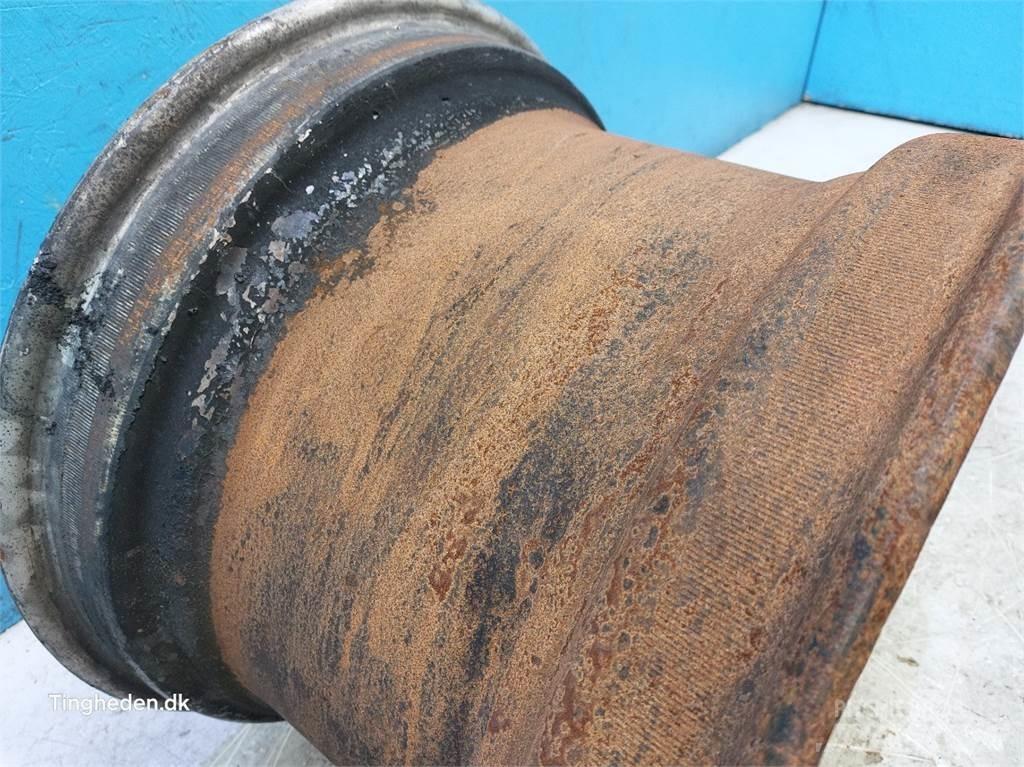 Merlo 24 DW16L24 Rehvid, rattad ja veljed