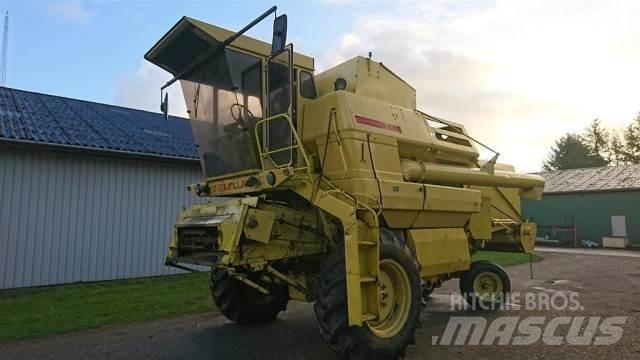 New Holland 1550 Teraviljakombainid