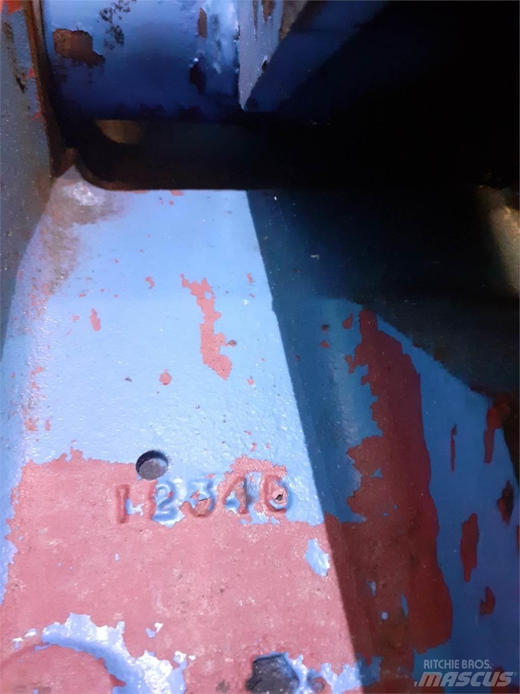 New Holland 7840 Muud traktoritarvikud