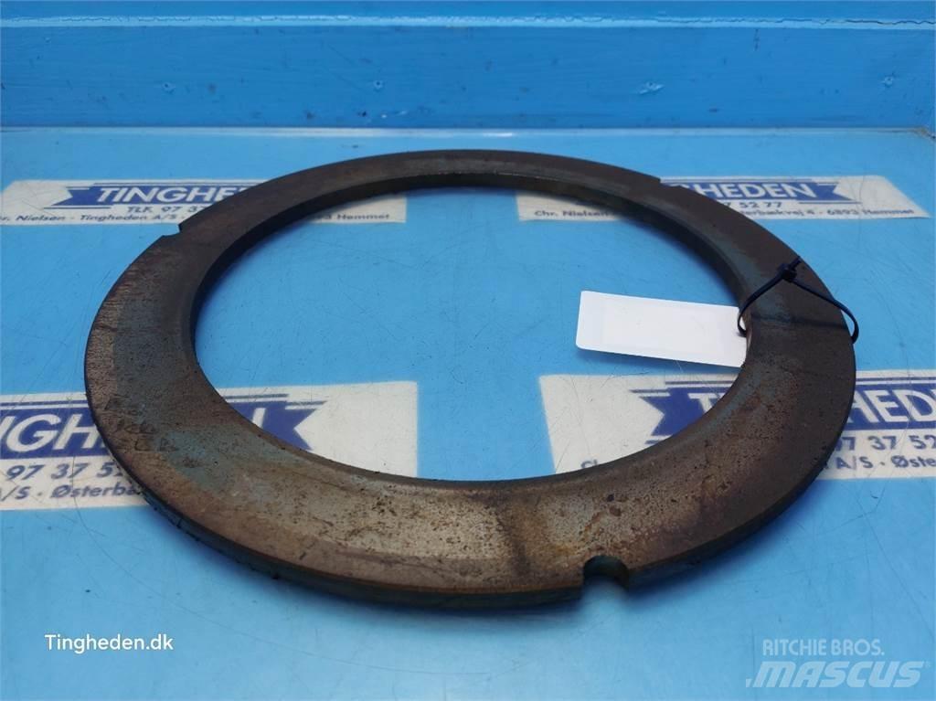 New Holland 8870 Muud traktoritarvikud