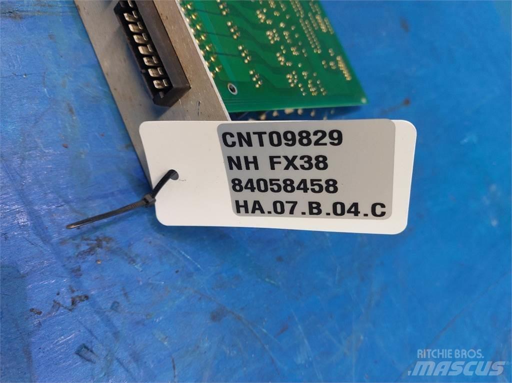 New Holland FX38 Elektroonikaseadmed