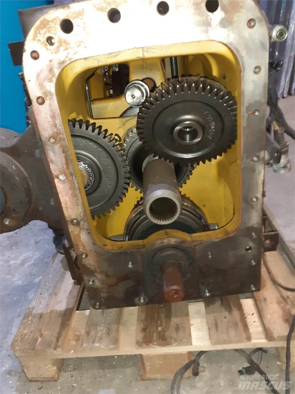 New Holland G190 Ülekandemehhanism