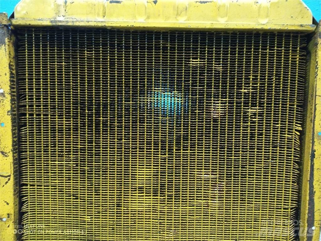 New Holland M103 Radiaatorid