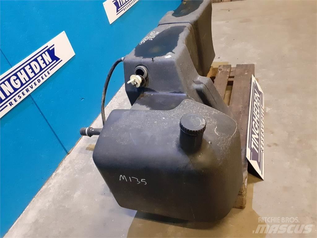 New Holland M135 Muud traktoritarvikud