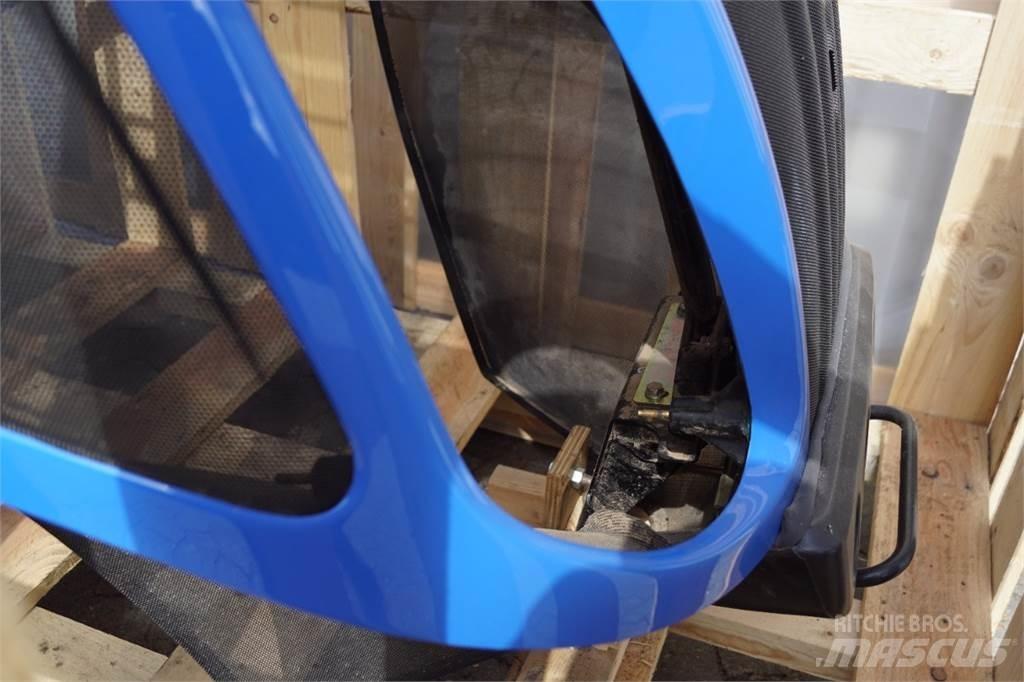 New Holland T8 Muud traktoritarvikud