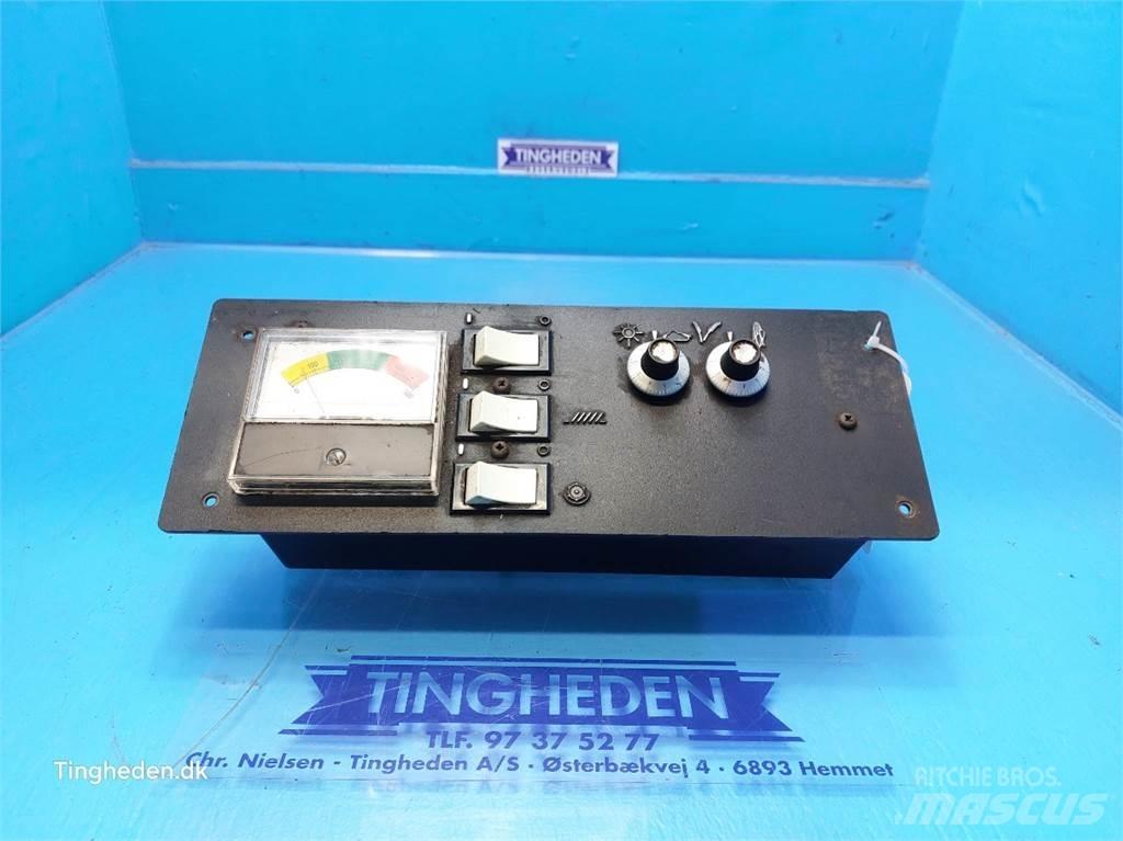 New Holland TF44 Elektroonikaseadmed