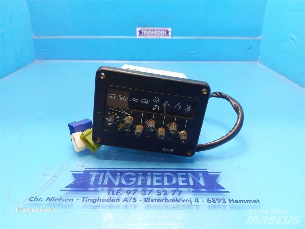 New Holland TF46 Elektroonikaseadmed