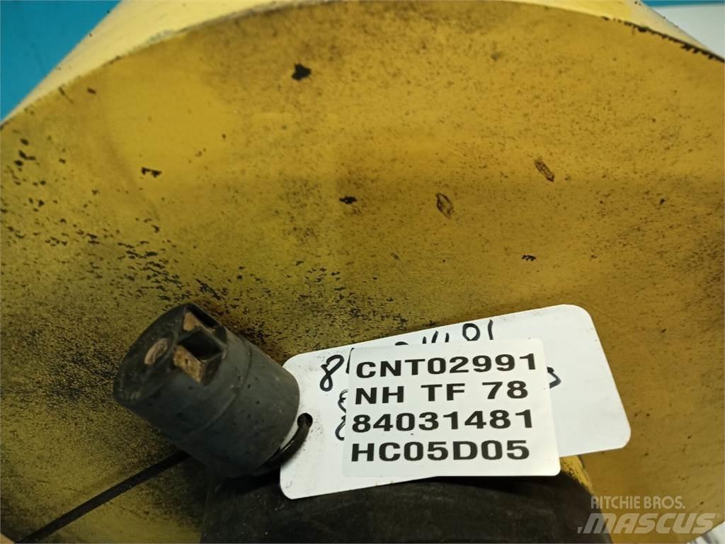 New Holland TF78 Mootorid