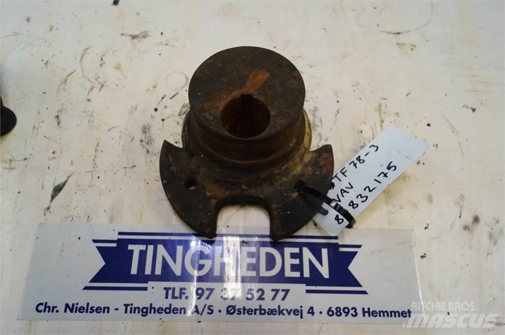 New Holland TF78 Liivapuisturid ja soolapuisturid
