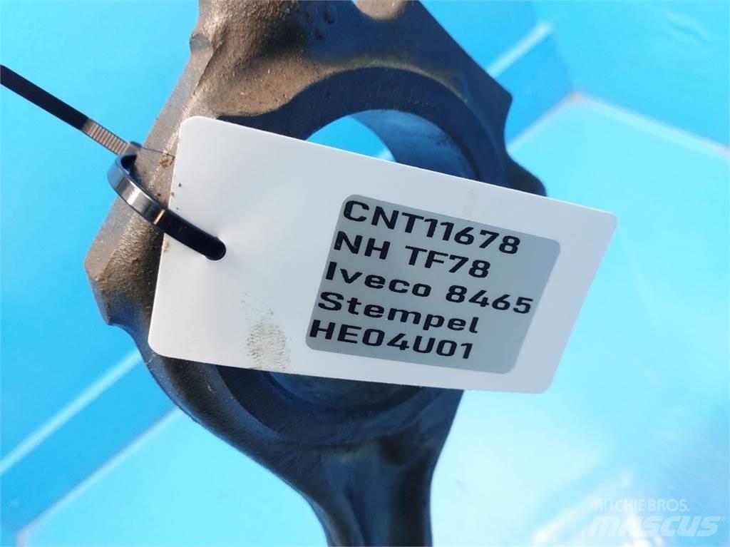 New Holland TF78 Mootorid
