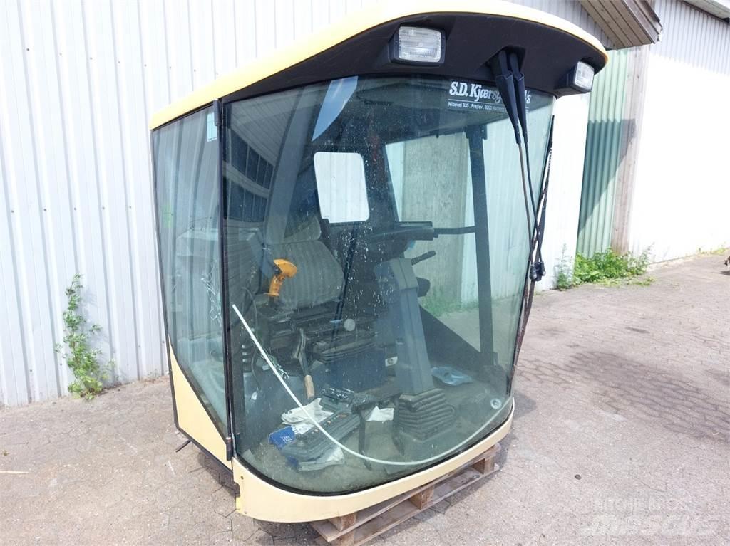New Holland TX65 kabiinid