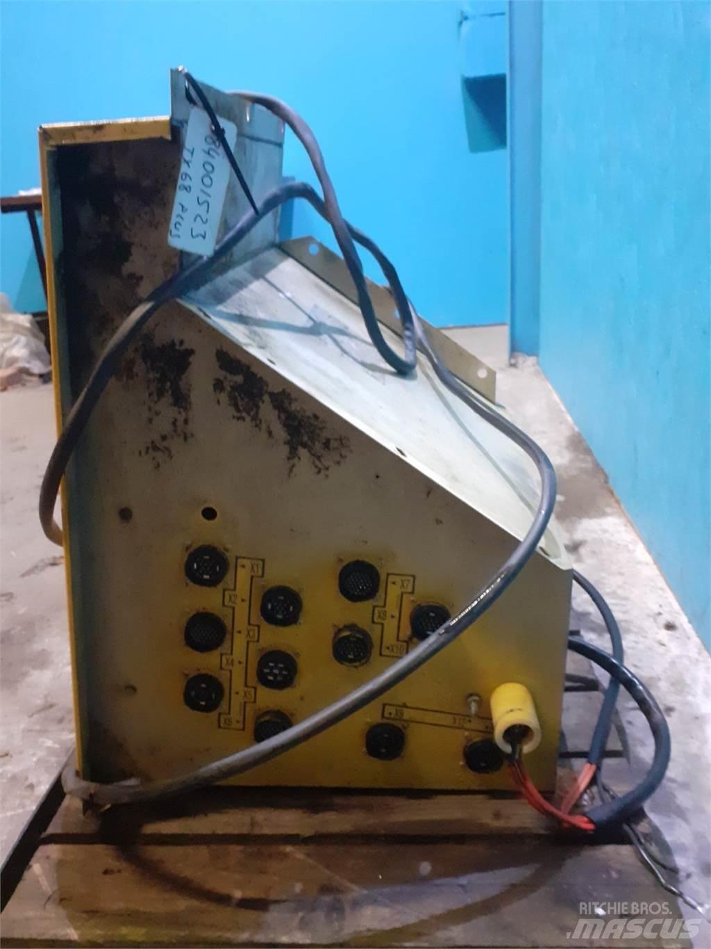 New Holland TX68 Elektroonikaseadmed