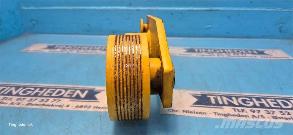 New Holland TX68 Liivapuisturid ja soolapuisturid