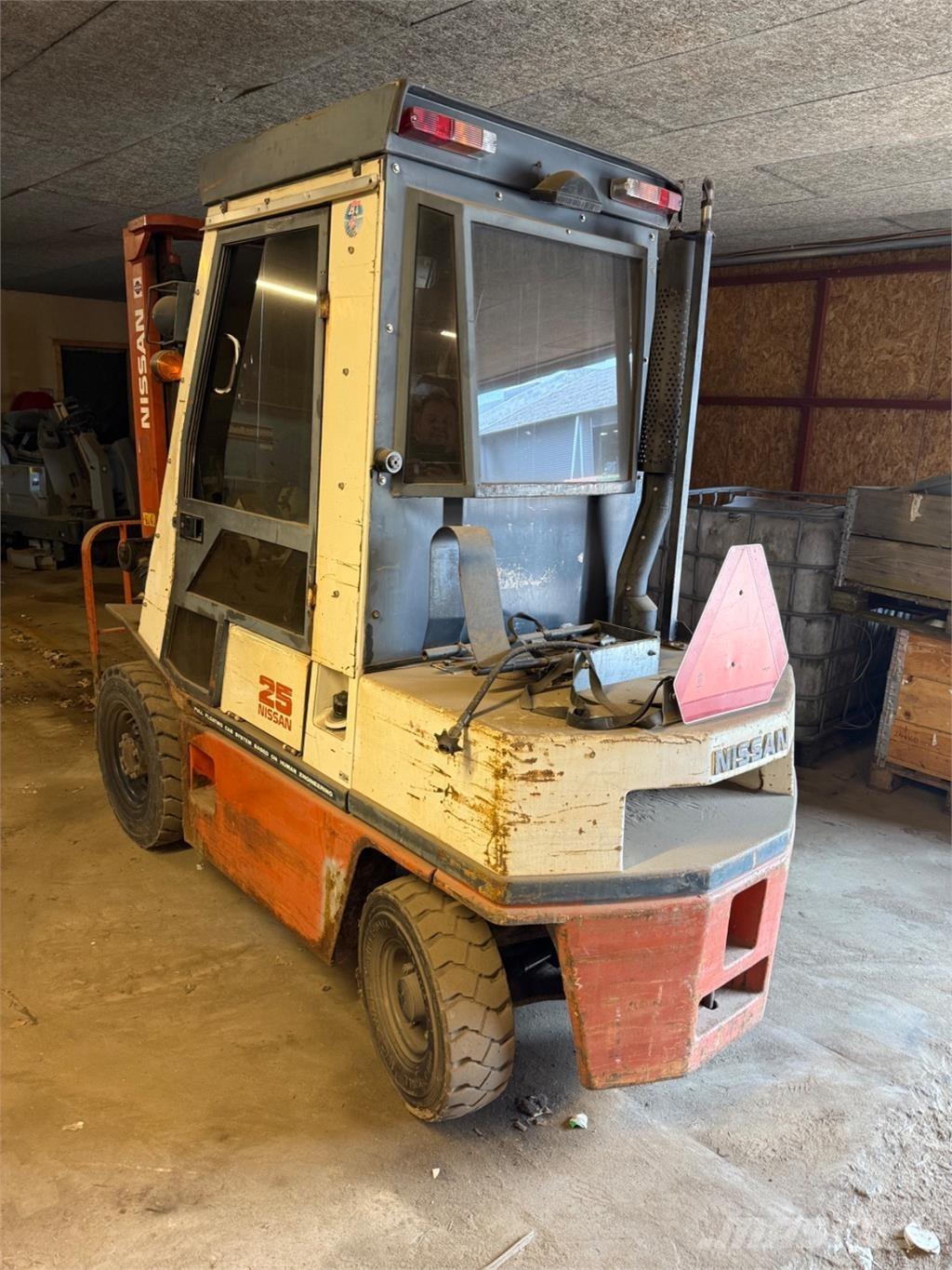 Nissan FG25 Gaasitõstukid