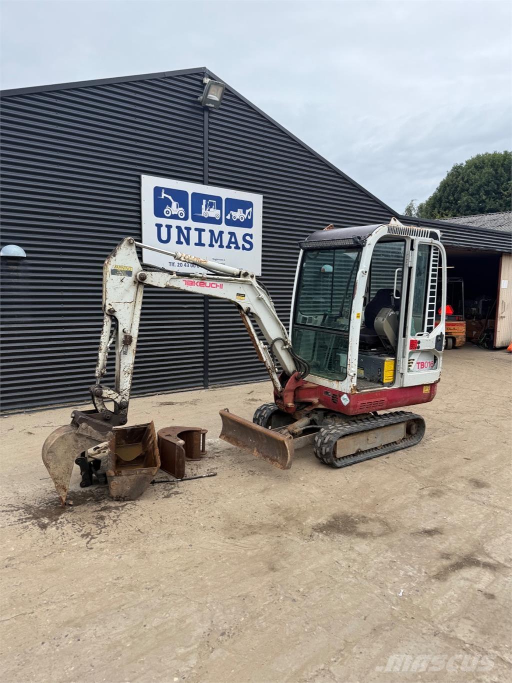 Takeuchi TB016 Miniekskavaatorid < 7 t