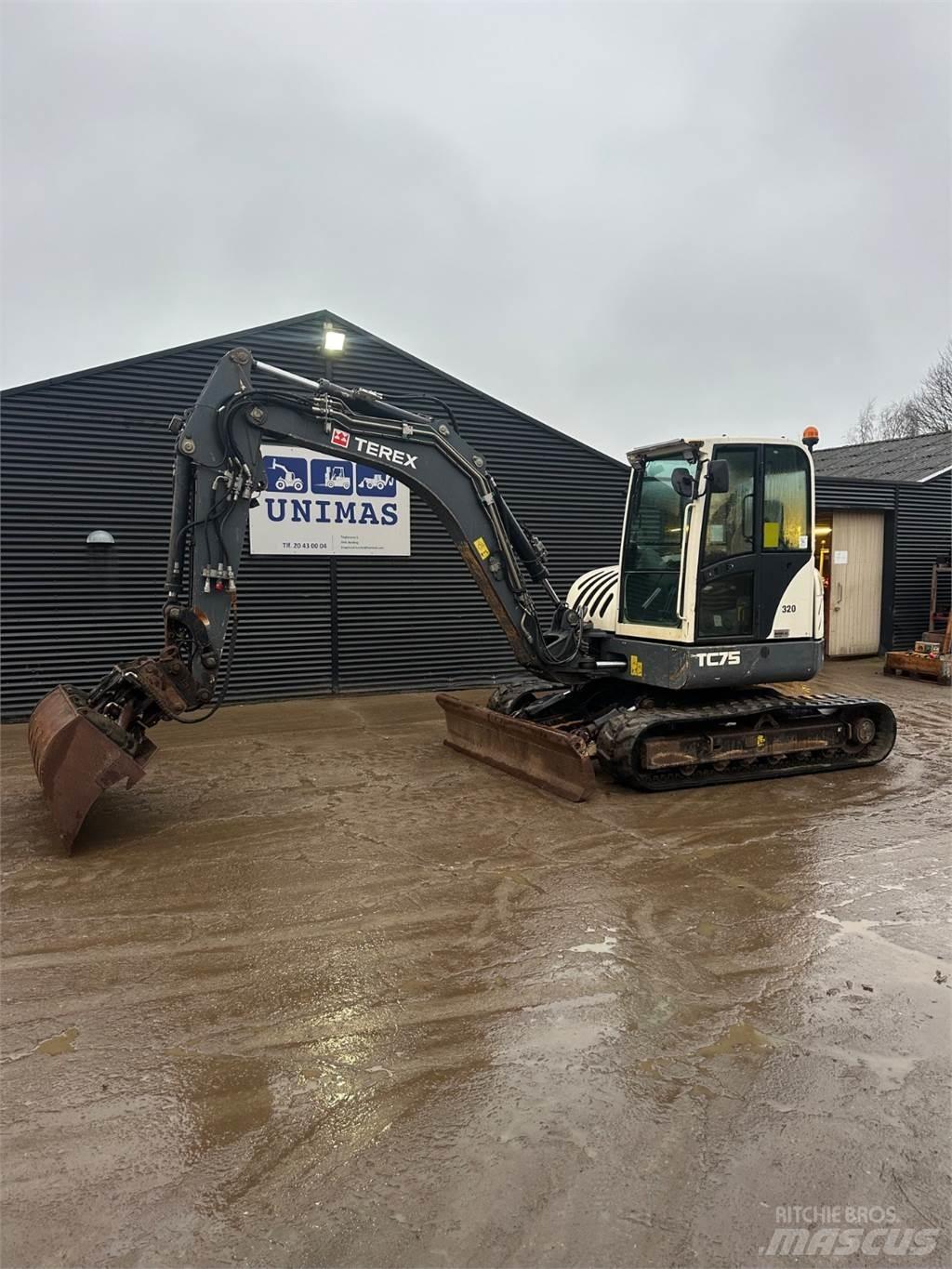 Terex TC75 Roomikekskavaatorid