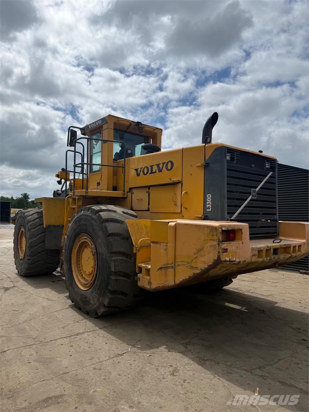 Volvo L330D Rataslaadurid