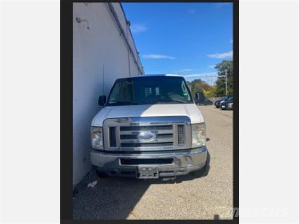 Ford E250 Kaubikud