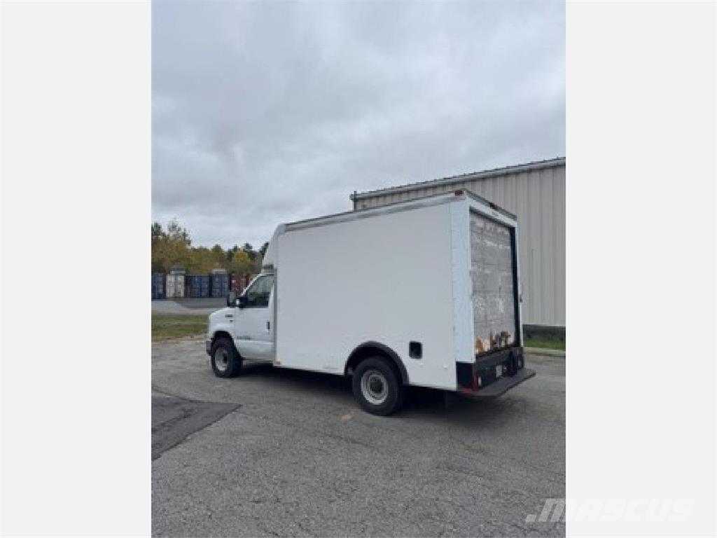 Ford E350 Furgoonautod