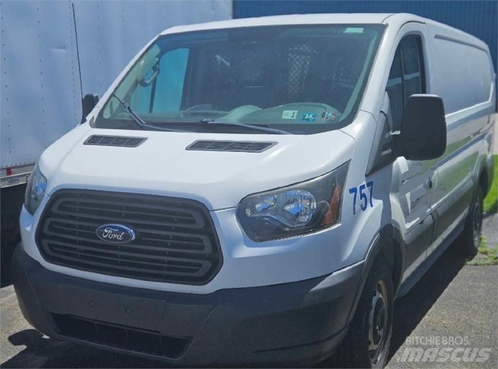 Ford Transit 150 Kaubikud