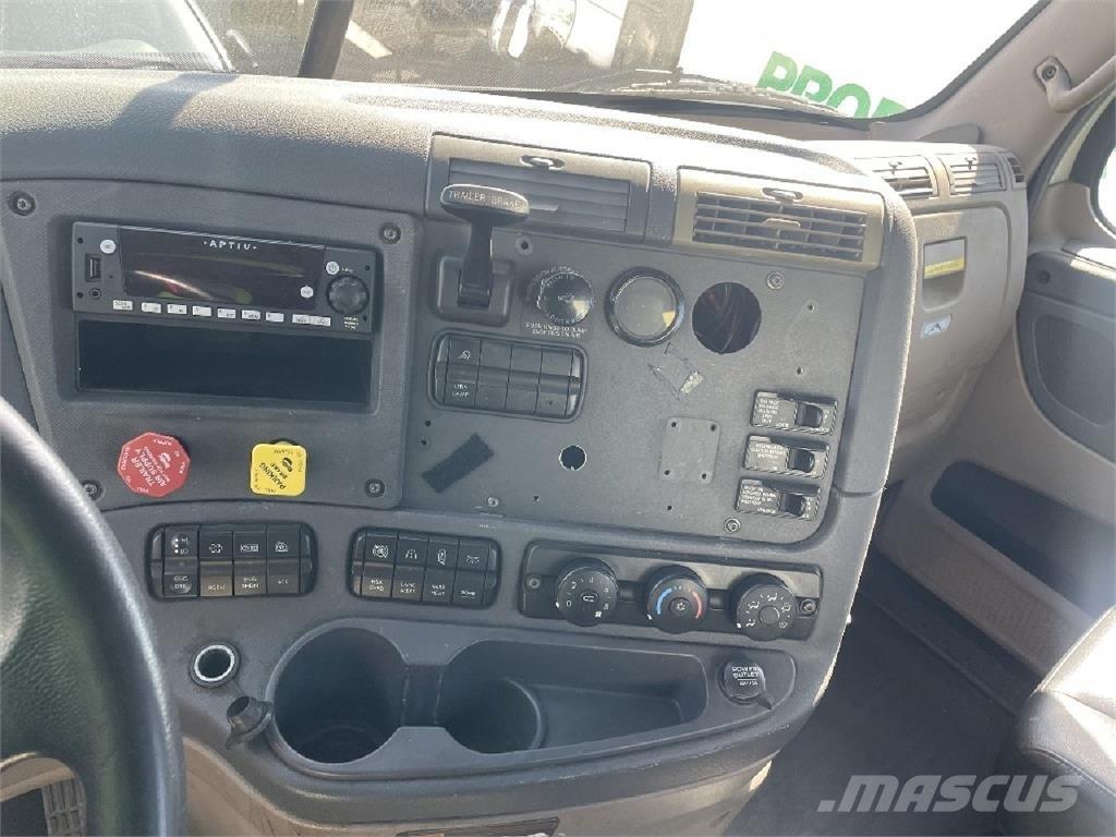 Freightliner CA113 Sadulveokid