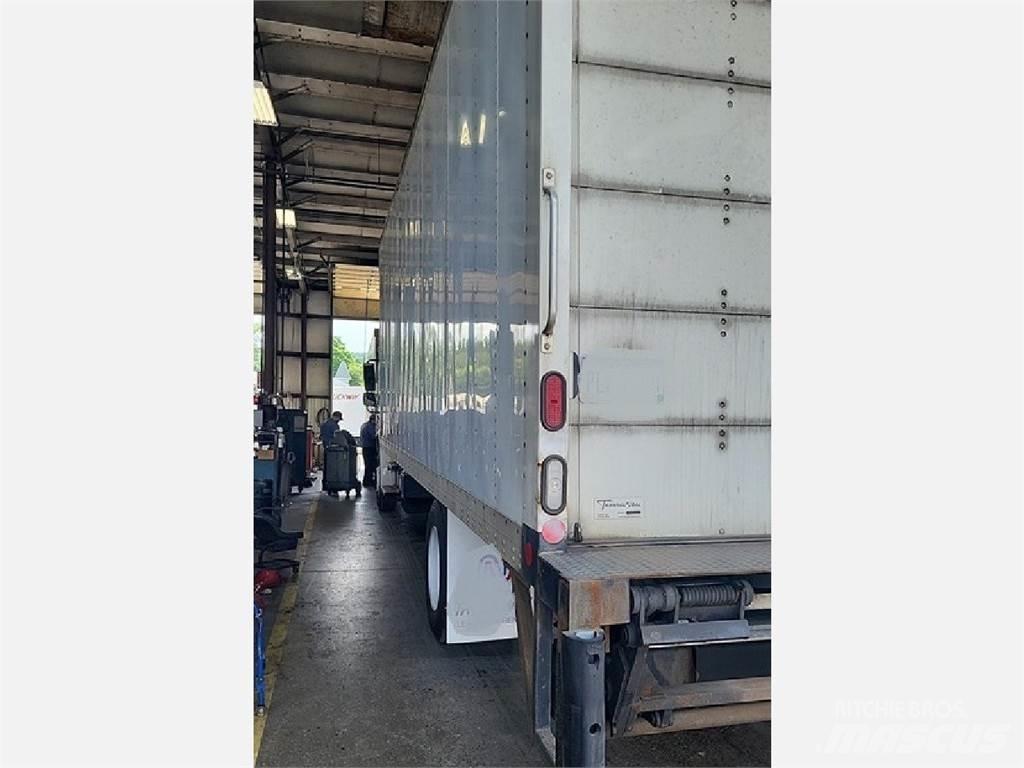 Freightliner M2 Furgoonautod