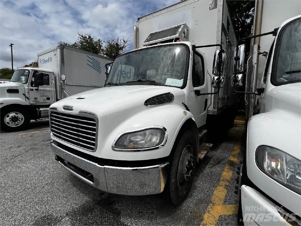Freightliner M2-106 Furgoonautod