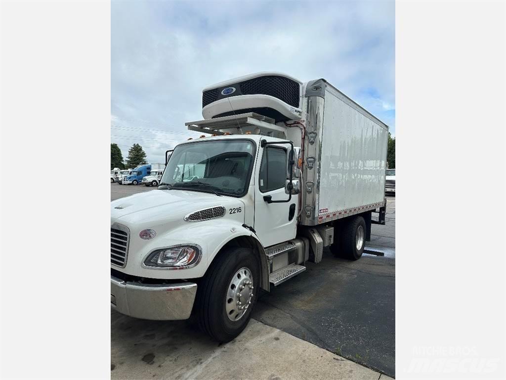 Freightliner M2 106 Külmikautod