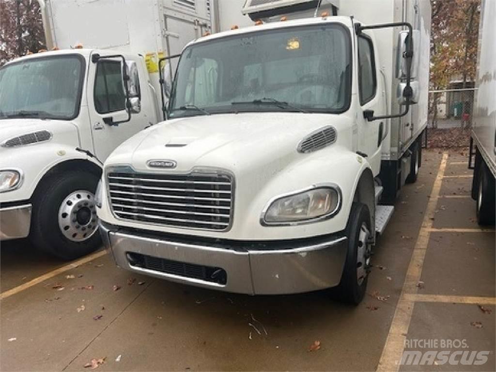 Freightliner M2-106 Furgoonautod