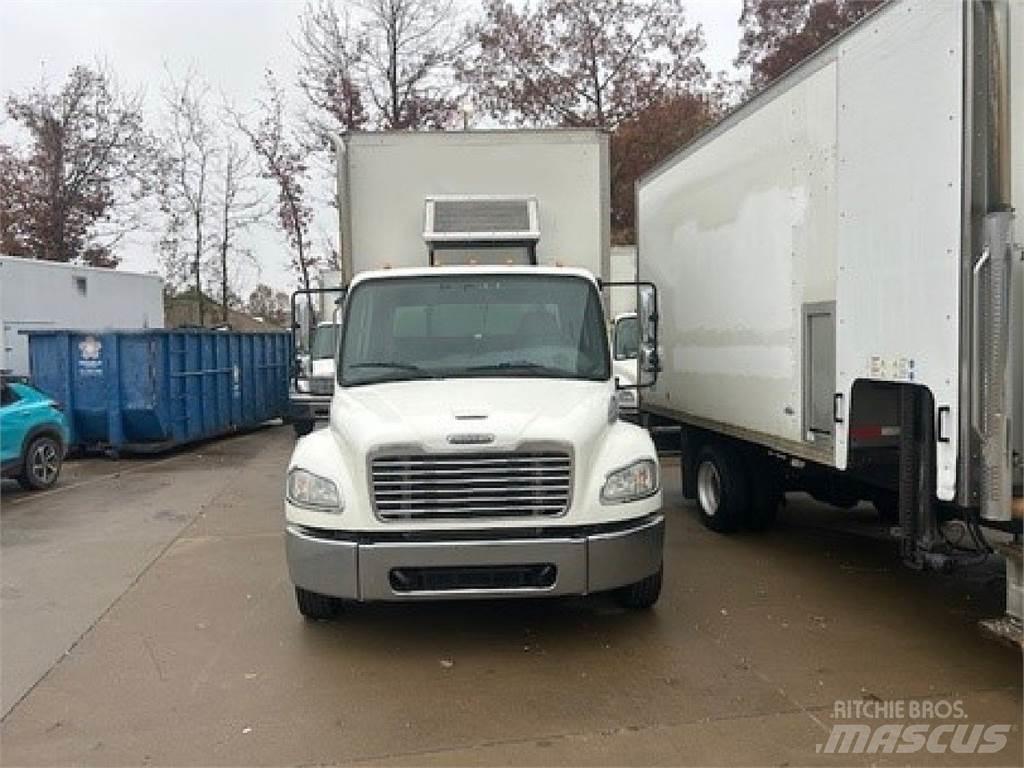 Freightliner M2-106 Furgoonautod