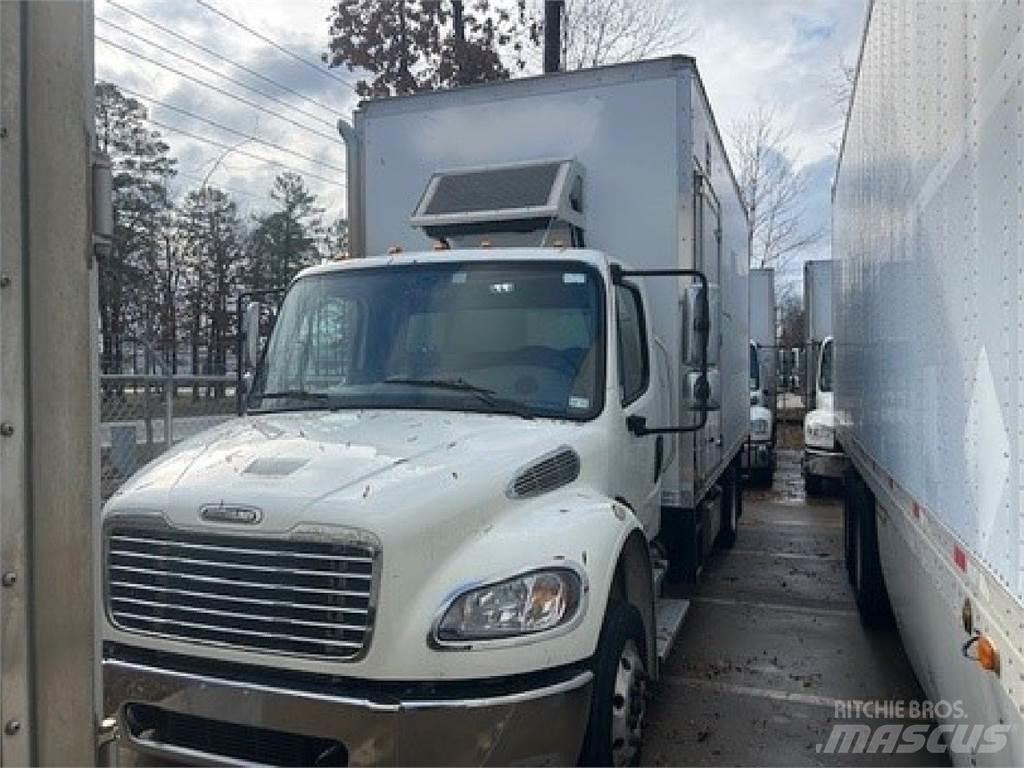 Freightliner M2-106 Furgoonautod