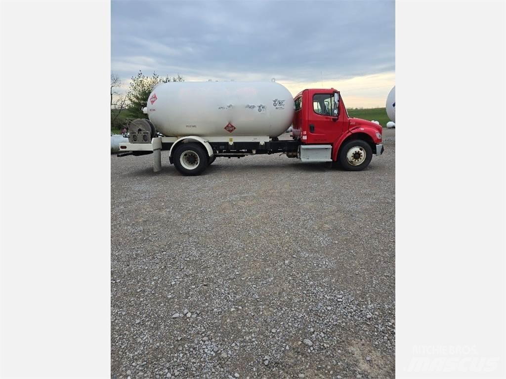 Freightliner M2 106 Muud veokid