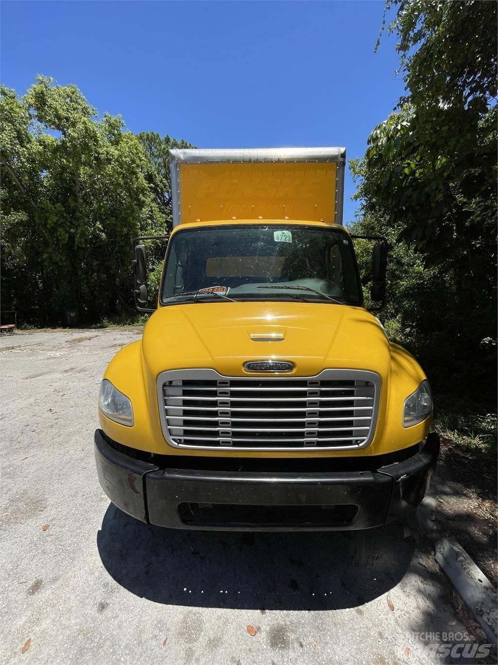 Freightliner M2 106 Furgoonautod