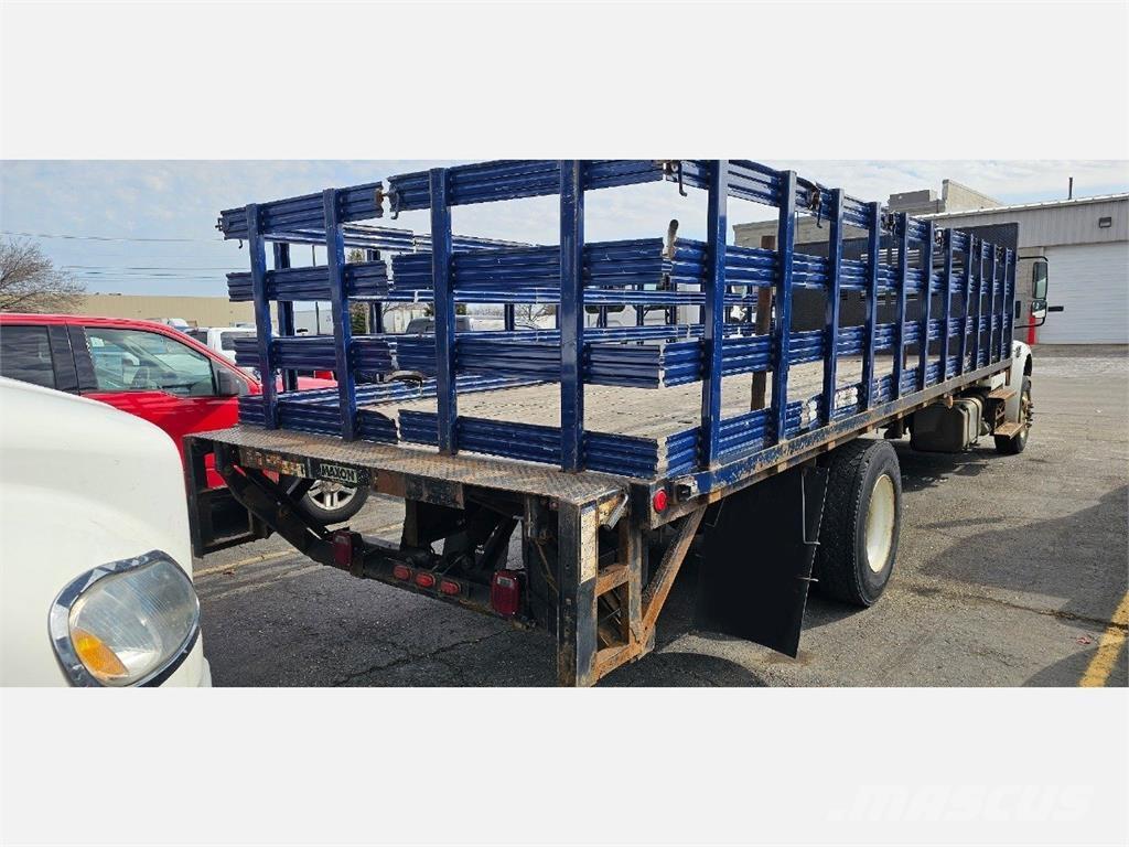 Freightliner M2 106 Madelautod