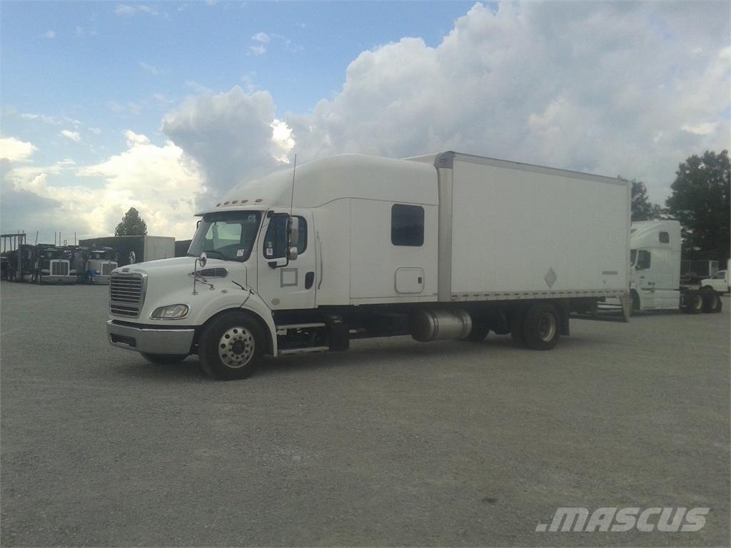 Freightliner M2-112 Furgoonautod