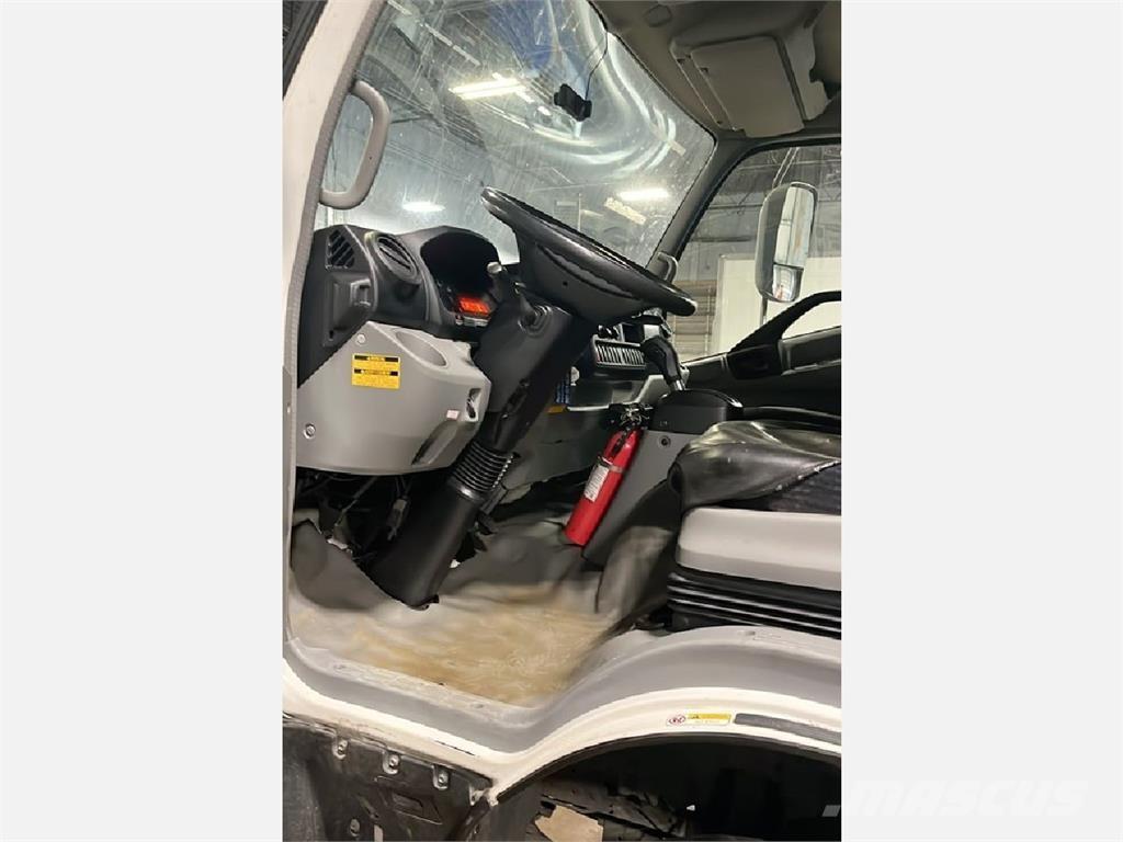 Hino 195 Külmikautod