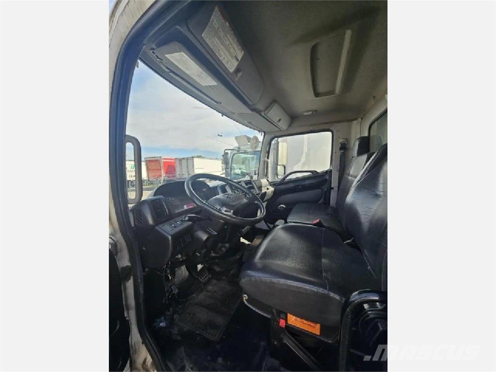 Hino 268 Külmikautod