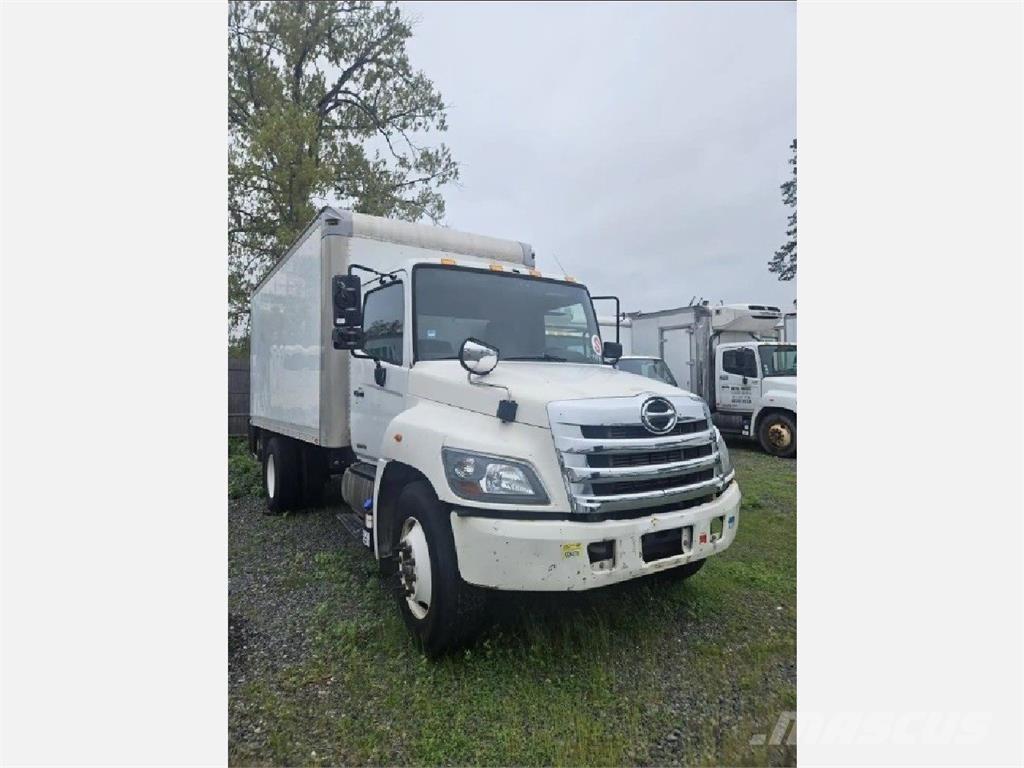 Hino 338 Furgoonautod