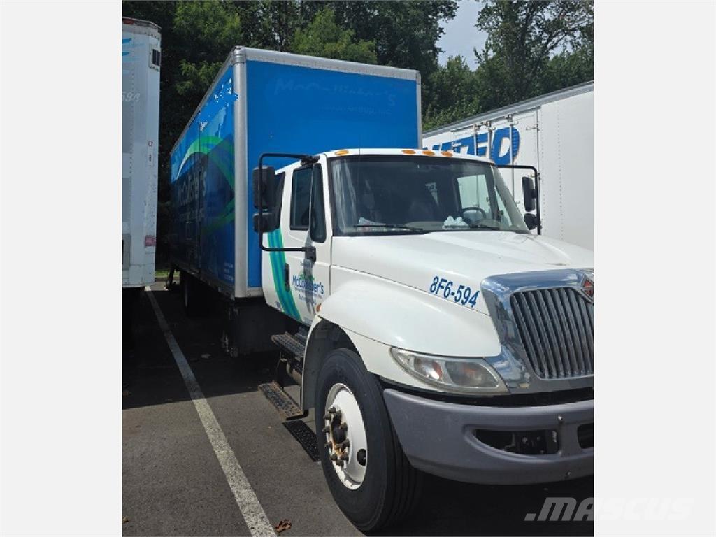 International 4300 Furgoonautod