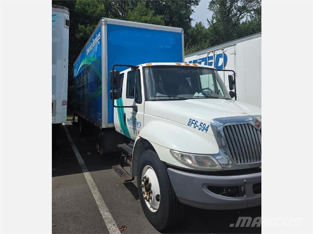 International 4300 Furgoonautod