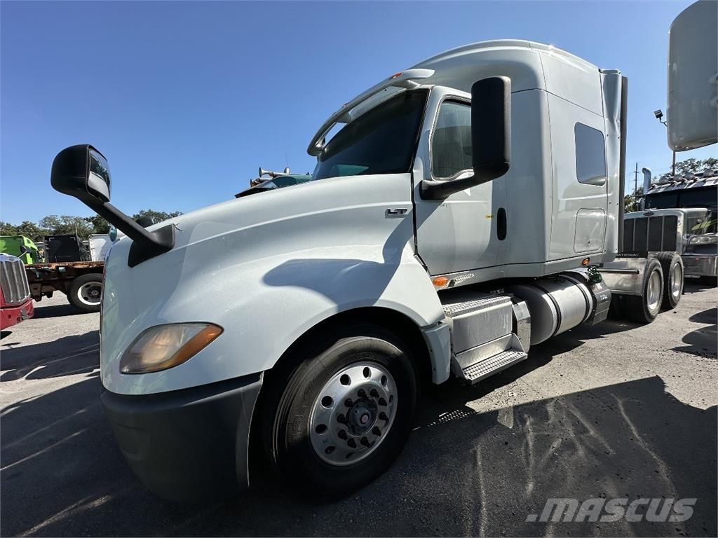 International LT625 Sadulveokid