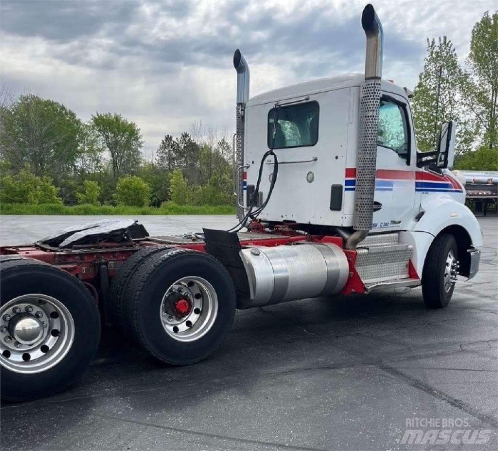 Kenworth T680 Sadulveokid