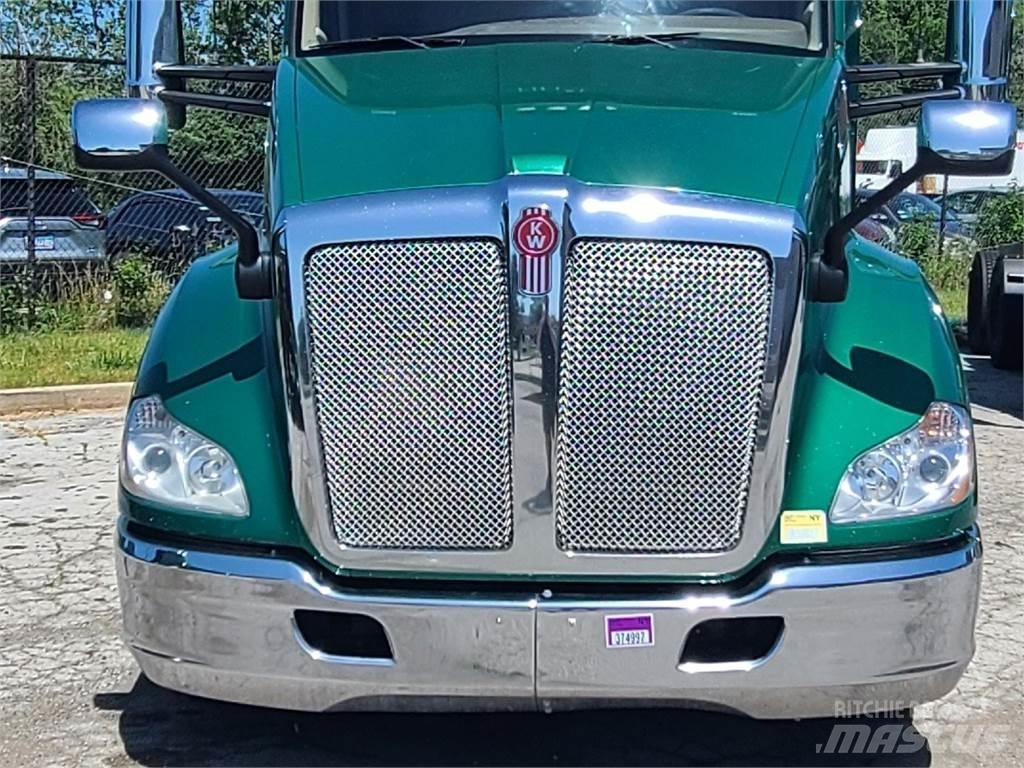 Kenworth T680 Sadulveokid