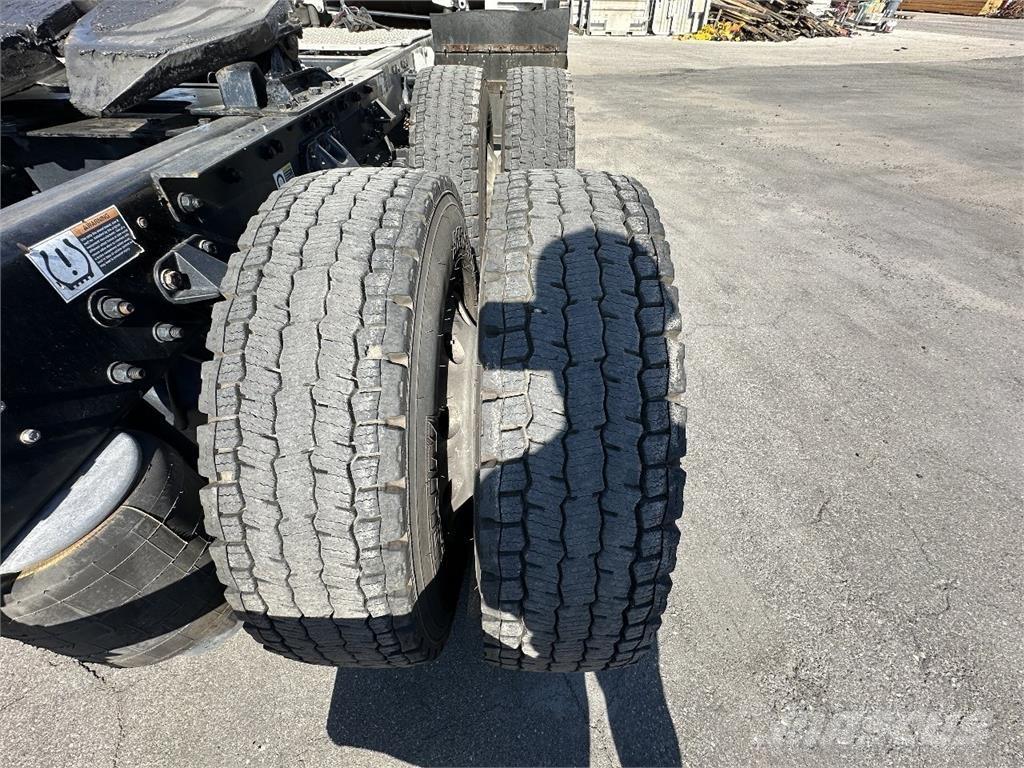 Kenworth T680 Sadulveokid